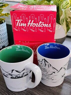 Tim Horton's 2018 Traveller’s Collection Mugs - Canoe & Skis - Set of 2